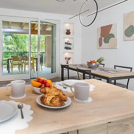 Lägenhet Cascinale 11 - Regarda Travel *